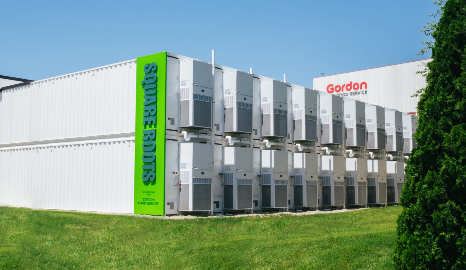 Square Roots Celebrates New Indoor Farm in Shepherdsville, Kentucky