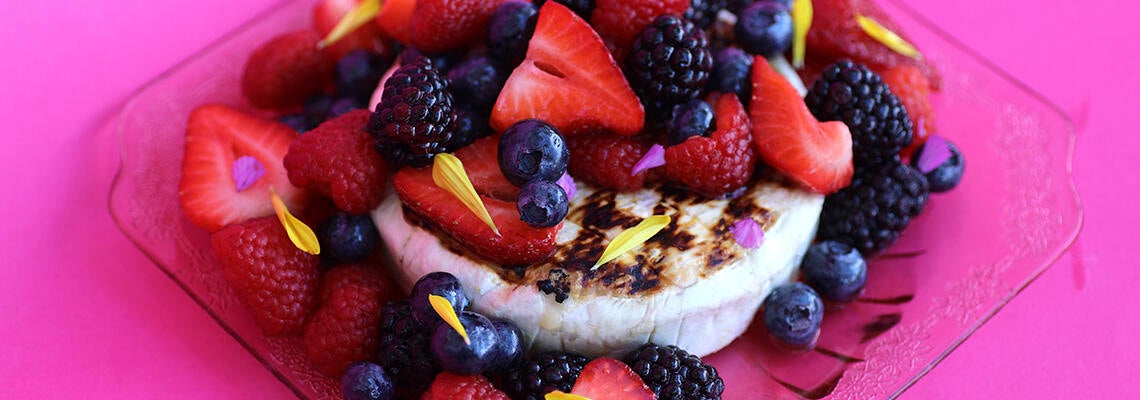 Grilled Brie With Berries | Gordon Food Service